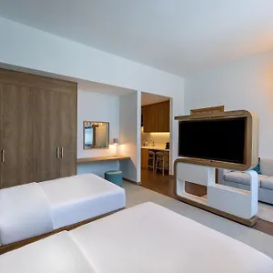 4* Отель Element Al Mina, Jumeirah